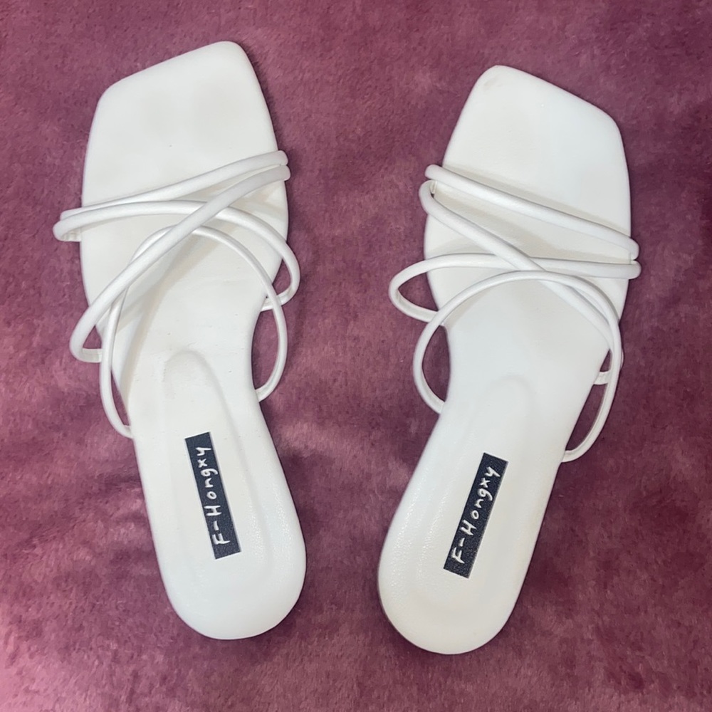 Size 8.5 - SHEIN-  Fashionable Outdoor Crisscross White Flat Slippers